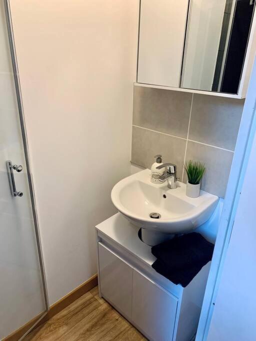 Maison 3 Chambres - 600M Metro Marbrerie - Lille モン＝ザン＝バルール エクステリア 写真