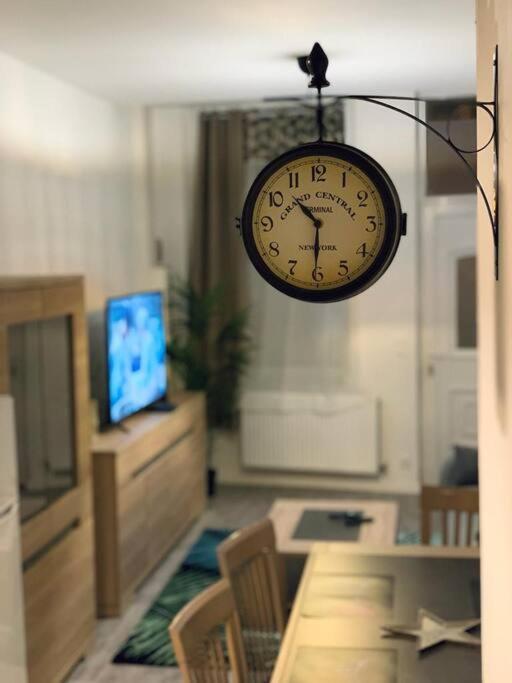 Maison 3 Chambres - 600M Metro Marbrerie - Lille モン＝ザン＝バルール エクステリア 写真